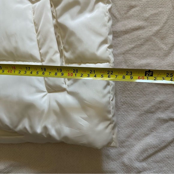 Puffer Vest - Picture 7 of 8